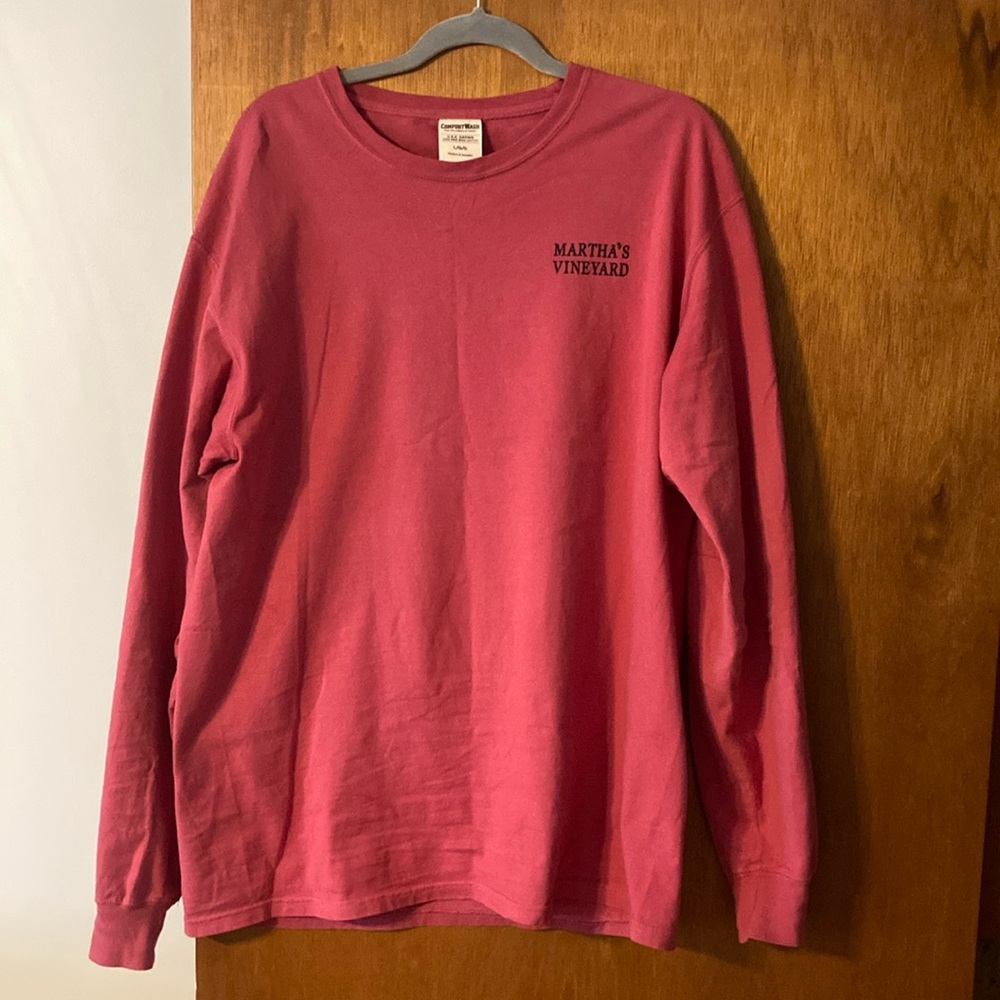 Long-Sleeved T Shirt